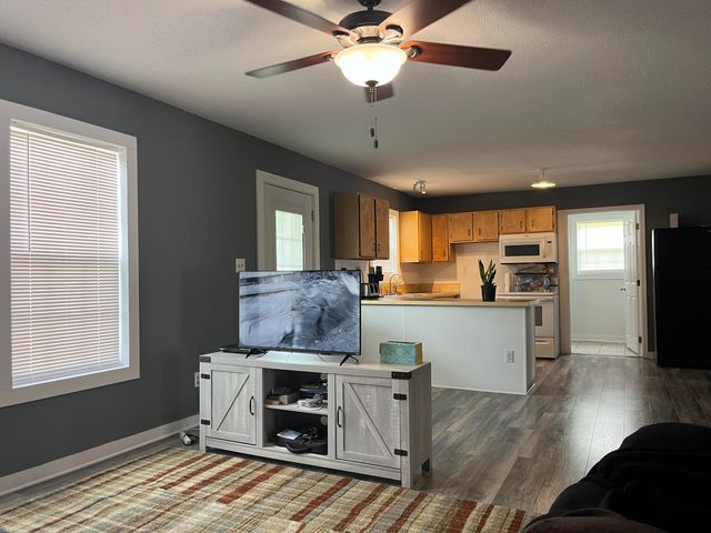 75 Taylor Meadows Road, Williamsburg, KY 40769