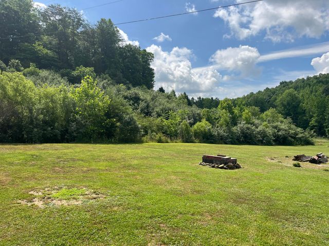 75 Taylor Meadows Road, Williamsburg, KY 40769