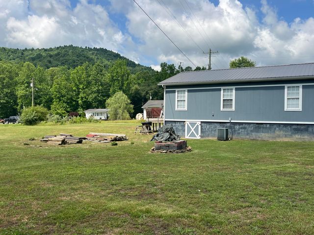 75 Taylor Meadows Road, Williamsburg, KY 40769