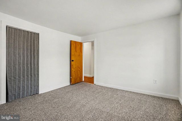 450 MANOR ST, Columbia, PA 17512