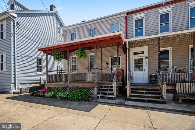 450 MANOR ST, Columbia, PA 17512