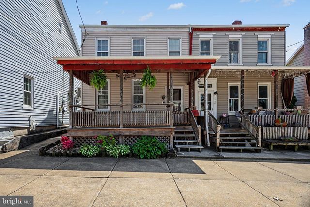 450 MANOR ST, Columbia, PA 17512