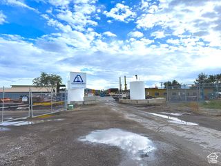 700 S FULTON ST, Salt Lake City, UT 84104