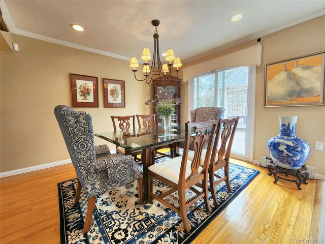 7 Market Drive, Syosset, NY 11791