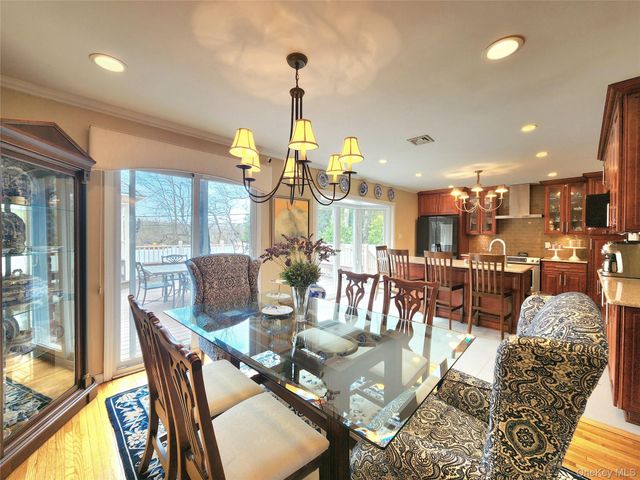 7 Market Drive, Syosset, NY 11791