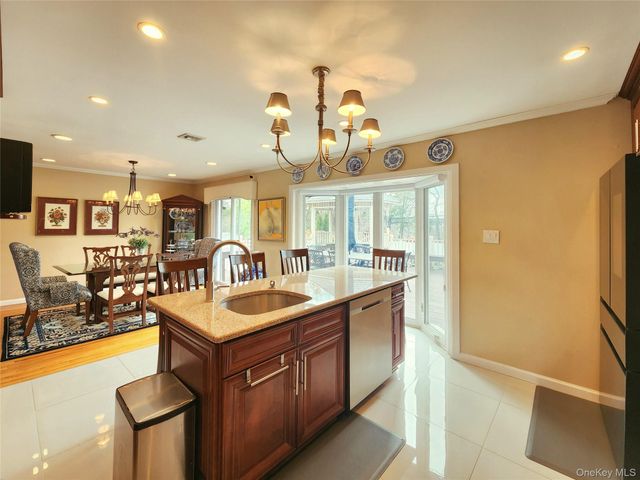 7 Market Drive, Syosset, NY 11791