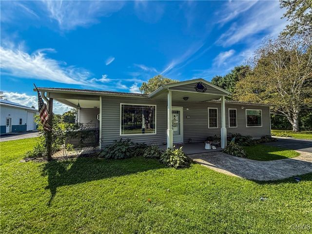 8882 Hills Road, Pompey, NY 13104