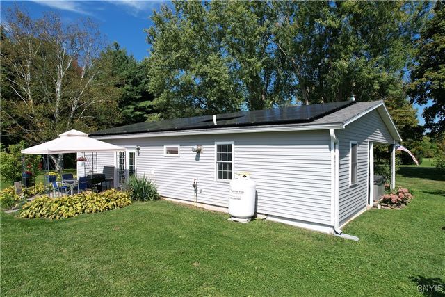 8882 Hills Road, Pompey, NY 13104