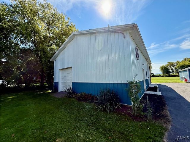 8882 Hills Road, Pompey, NY 13104