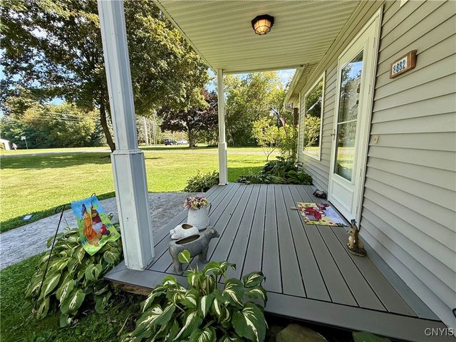 8882 Hills Road, Pompey, NY 13104