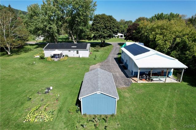 8882 Hills Road, Pompey, NY 13104