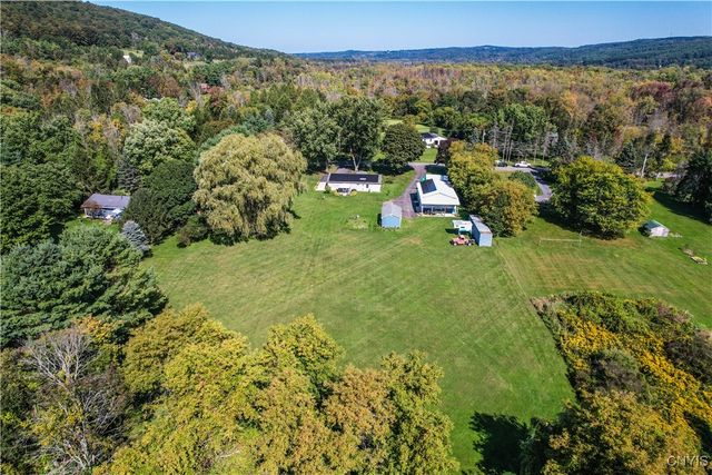 8882 Hills Road, Pompey, NY 13104