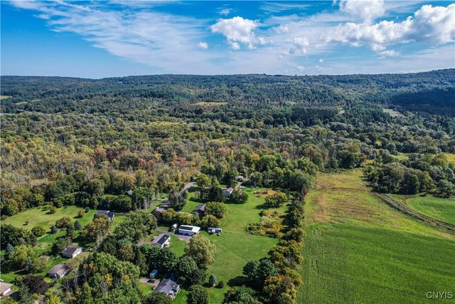 8882 Hills Road, Pompey, NY 13104