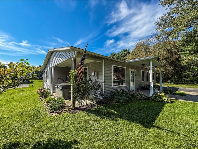 8882 Hills Road, Pompey, NY 13104