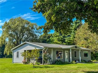 8882 Hills Road, Pompey, NY 13104
