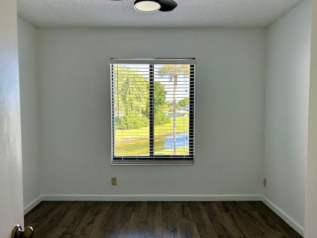 1006 Green Pine Boulevard G2, West Palm Beach, FL 33409
