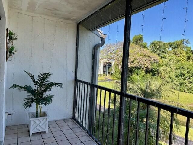 1006 Green Pine Boulevard G2, West Palm Beach, FL 33409