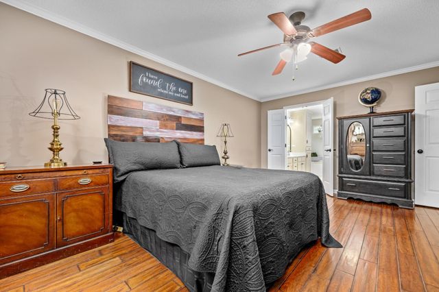 1037 BURSLEM CV, Cordova, TN 38018
