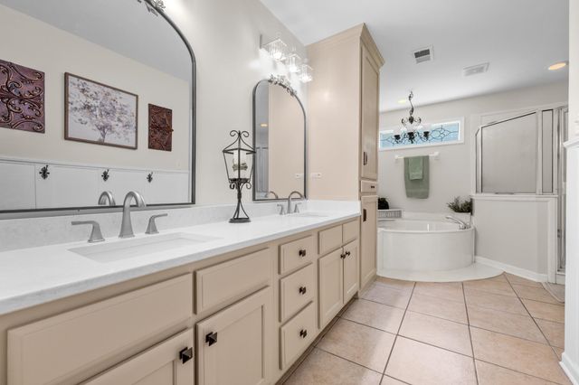 1037 BURSLEM CV, Cordova, TN 38018