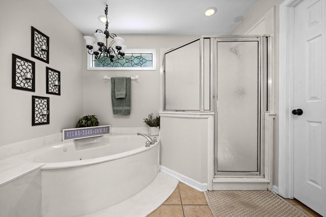1037 BURSLEM CV, Cordova, TN 38018