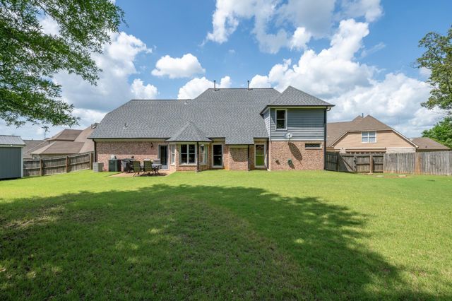 1037 BURSLEM CV, Cordova, TN 38018