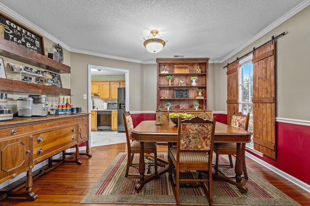 1037 BURSLEM CV, Cordova, TN 38018
