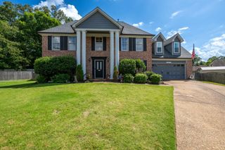 1037 BURSLEM CV, Cordova, TN 38018