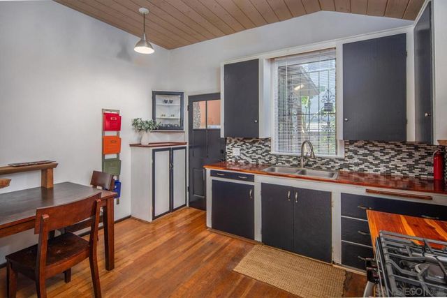 432 E 5th St, National City, CA 91950