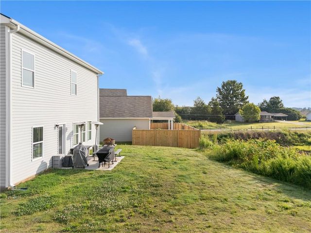 15 Arrington Drive, Adairsville, GA 30103