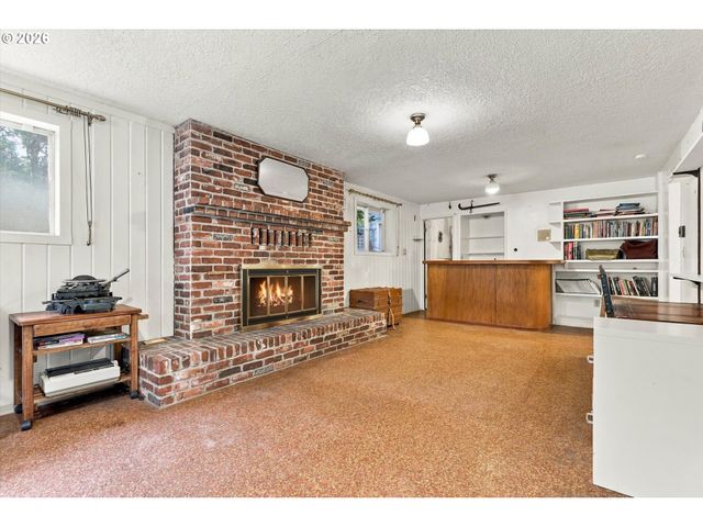 559 Ne 167TH Pl, Portland, OR 97230