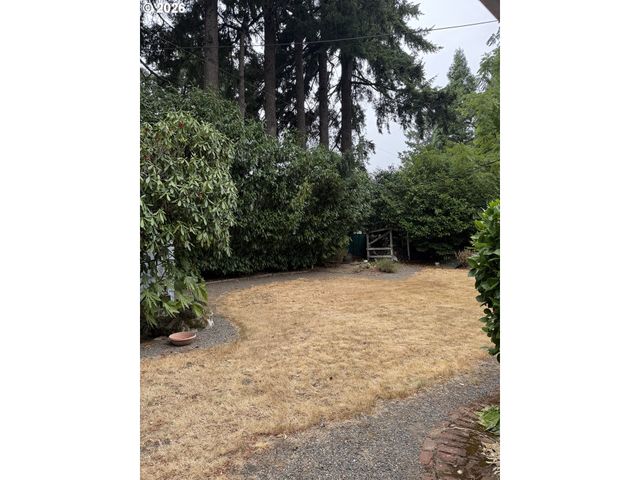 559 Ne 167TH Pl, Portland, OR 97230