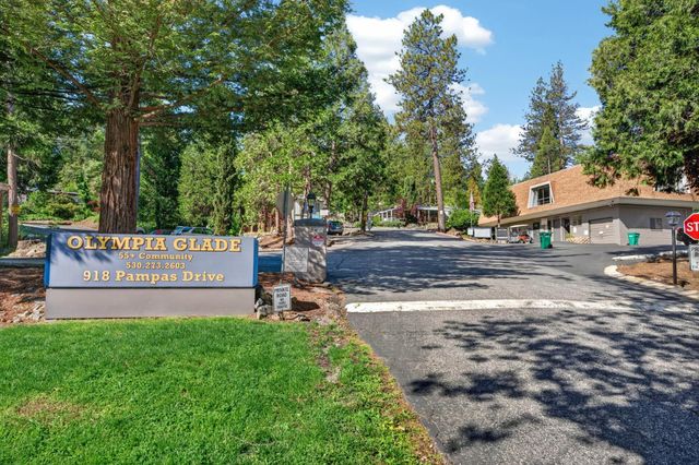 1498 Redwood Dr, Grass Valley, CA 95945