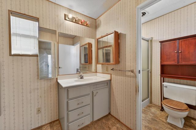 1498 Redwood Dr, Grass Valley, CA 95945