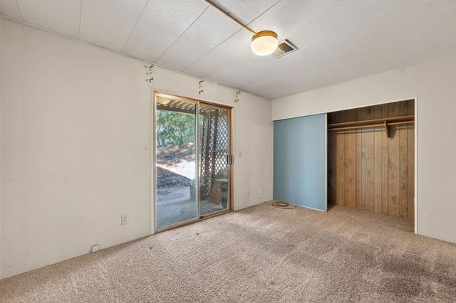 1498 Redwood Dr, Grass Valley, CA 95945