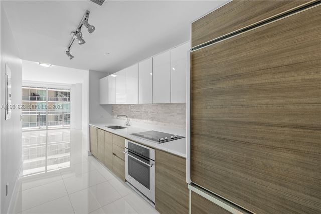 1100 S Miami Ave 1706, Miami, FL 33130