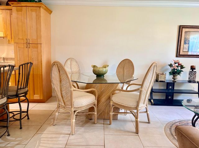 1560 Mckinley Street 115w, Hollywood, FL 33020