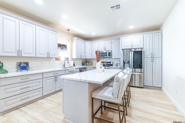 7242 Tou Lou Lou Ln, Chauvin, LA 70344