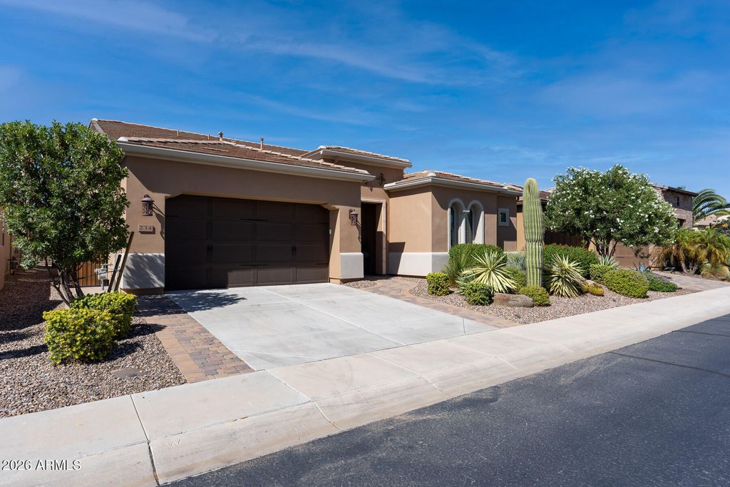 234 E LEMON Lane, Queen Creek, AZ 85140 — photo 2