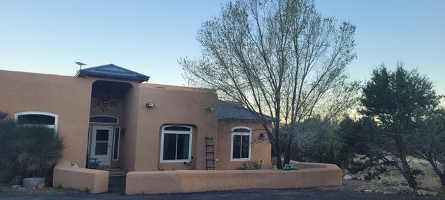 36 Western Saddle Drive, Tijeras, NM 87059
