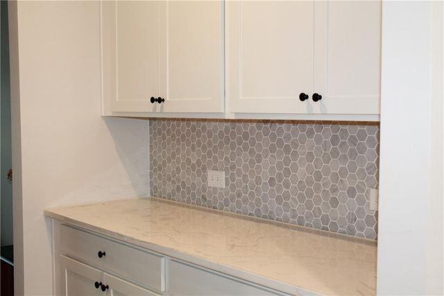 14 Ledgemont Way, Acworth, GA 30101