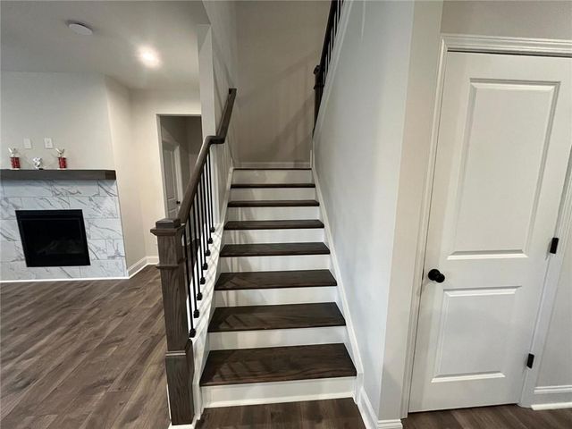 14 Ledgemont Way, Acworth, GA 30101