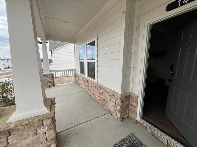 14 Ledgemont Way, Acworth, GA 30101