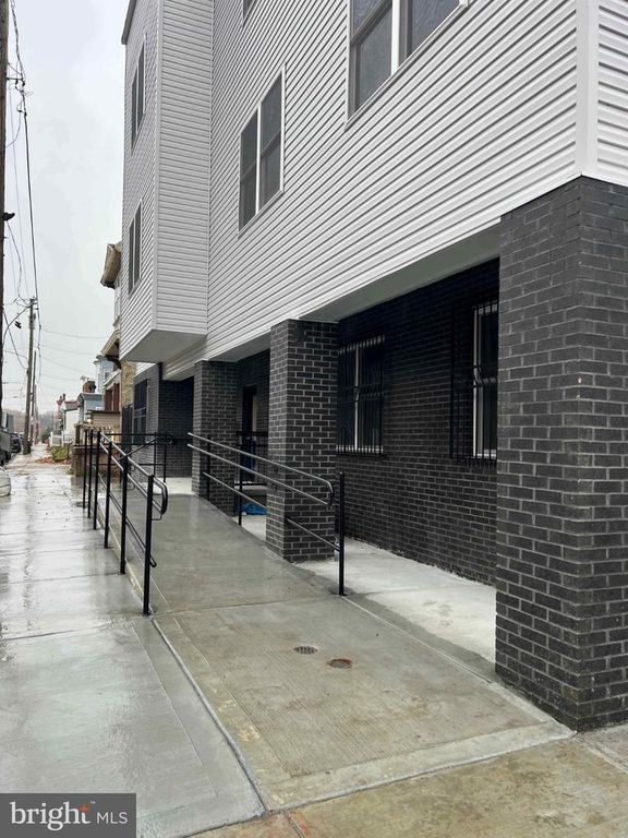 1200-10 W LOUDON ST, Philadelphia, PA 19141 — photo 2