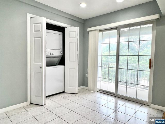 547 Gorge Road 4B, Cliffside Park, NJ 07010