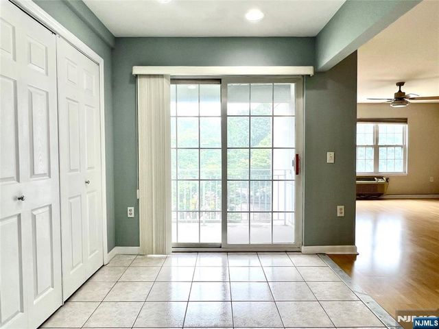 547 Gorge Road 4B, Cliffside Park, NJ 07010