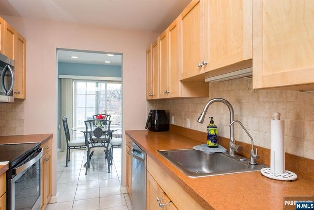 547 Gorge Road 4B, Cliffside Park, NJ 07010