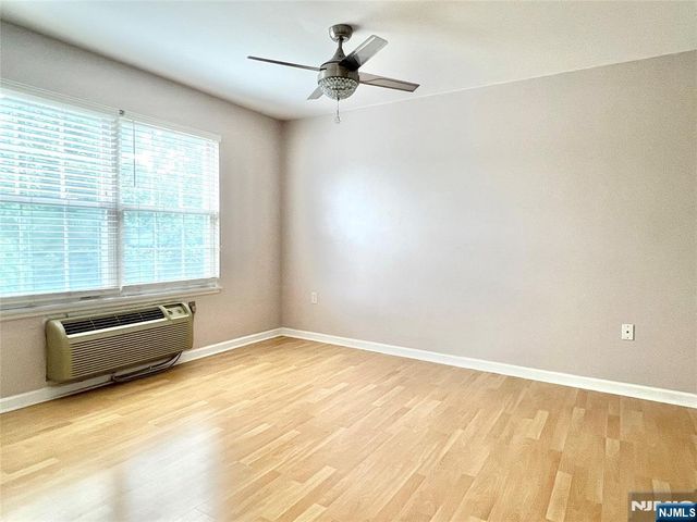 547 Gorge Road 4B, Cliffside Park, NJ 07010
