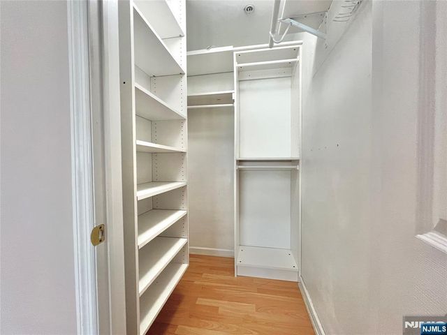 547 Gorge Road 4B, Cliffside Park, NJ 07010