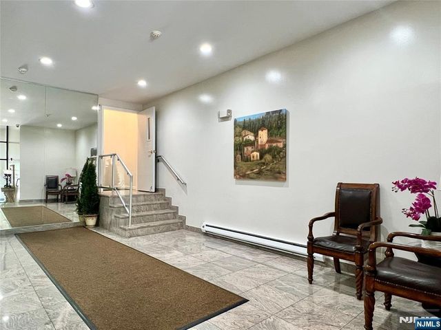 547 Gorge Road 4B, Cliffside Park, NJ 07010