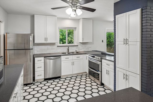 2203 Healey Drive, Dallas, TX 75228